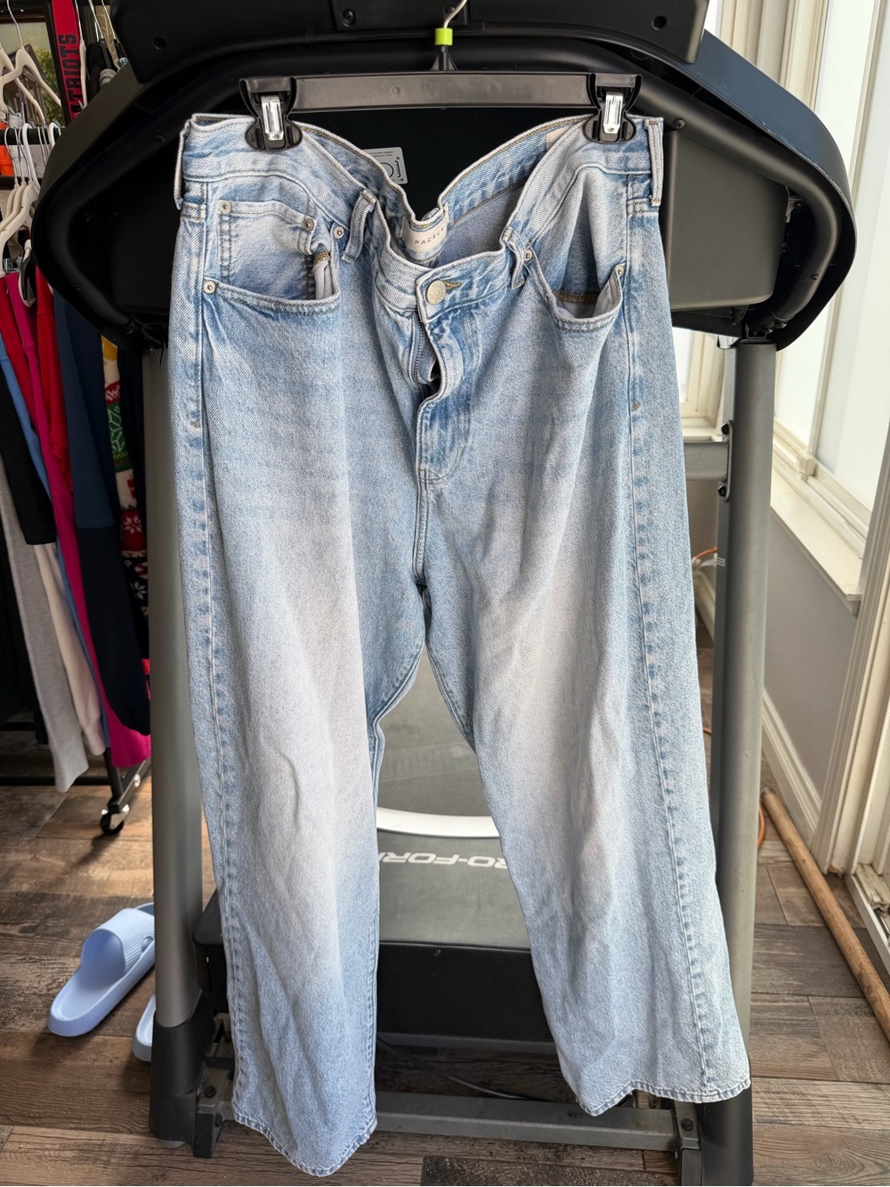 PacSun Light Blue Relaxed Fit Jeans